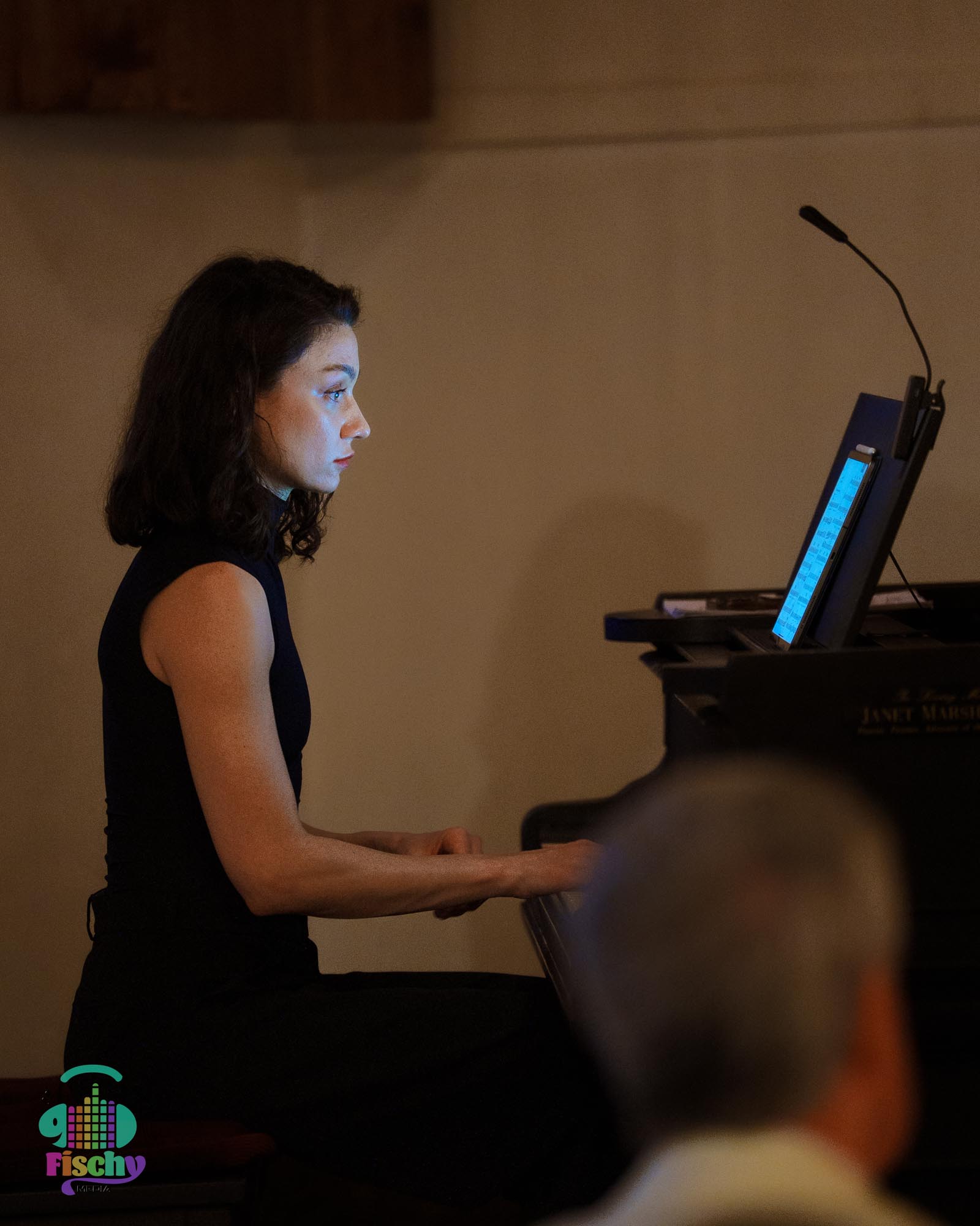 opera singers
performance
event space
event photography
music photography
performance photos
piano player