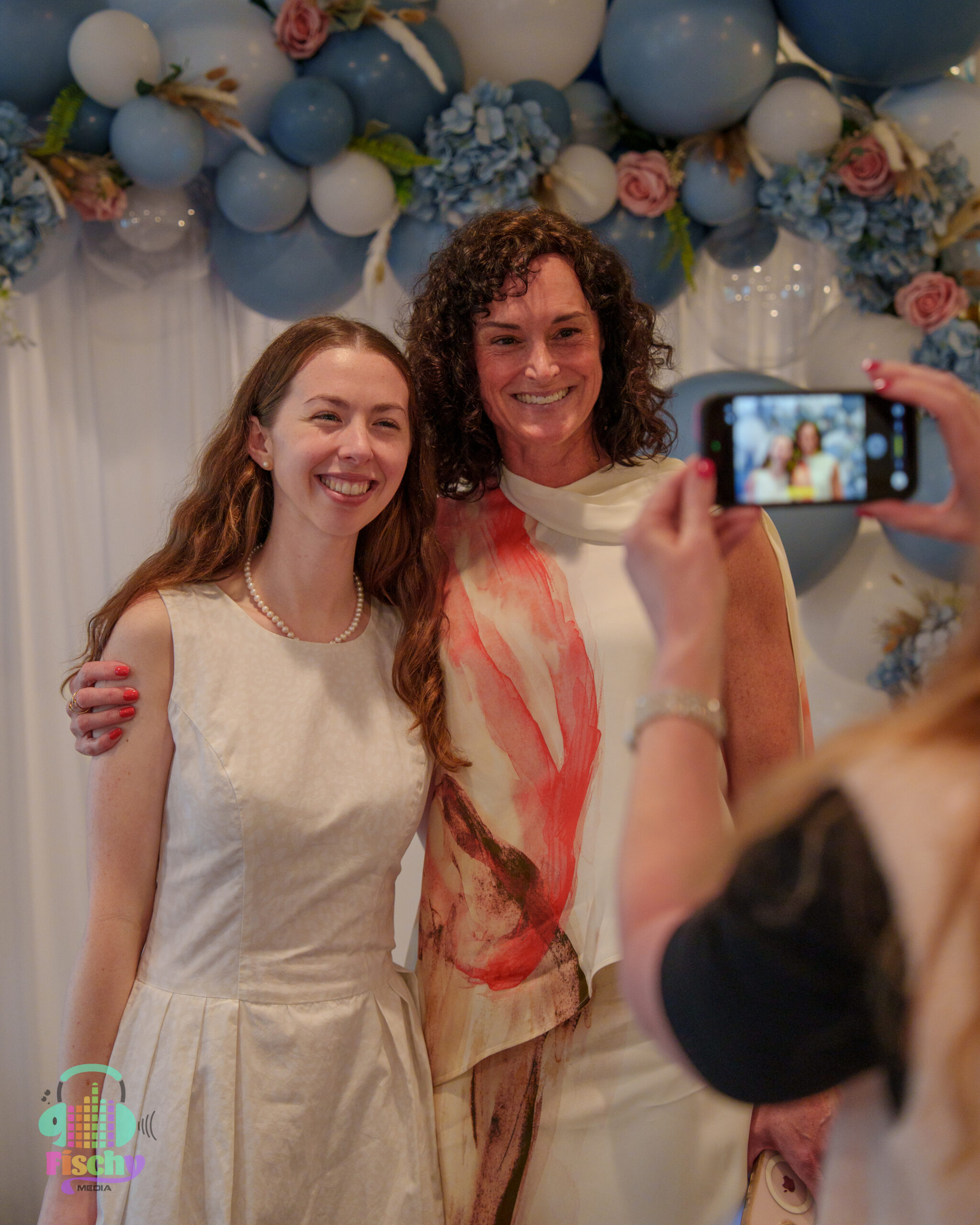 Bride to be
candid
family photos
bridal shower